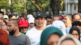 Wakil Gubernur Jawa Tengah Taj Yasin Maimoen melebur dalam lautan masyarakat pada puncak perayaan RRI Fest 2025 yang digelar LPP RRI Semarang, Minggu 7 September 2025.