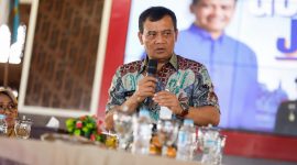 Gubernur Jawa Tengah Ahmad Luthfi saat rapat koordinasi bersama Bupati dan Wali Kota serta pimpinan DPRD Jawa Tengah dan Kabupaten/kota di Kantor Gubernur Jawa Tengah, Kamis, 11 September 2025.