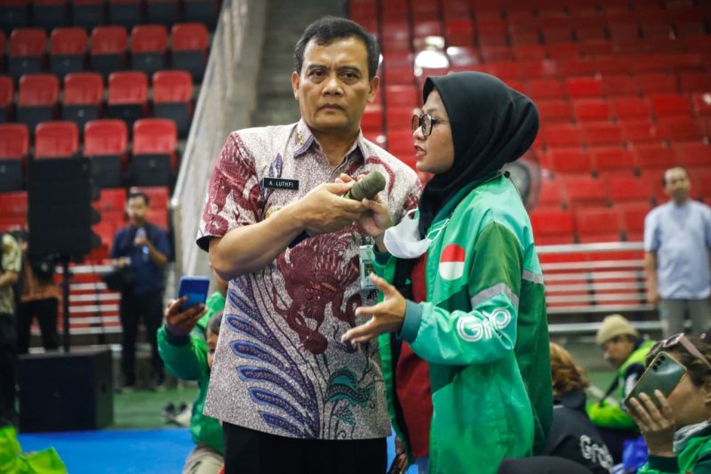 Para Ojek Online (Ojol) menyampaikan sejumlah aspirasi ke Gubernur Jateng, Ahmad Luthfi dalam Sarasehan Mitra Ojol dan Angkutan Sewa Khusus (ASK) di GOR Jatidiri, Semarang, Jumat 12 September 2025.