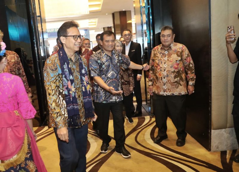Gubernur Jawa Tengah Ahmad Luthfi saat menghadiri acara simposium ilmiah dalam rangka peringatan 100 tahun RSUP Dr Kariadi di PO Hotel, Kota Semarang, Sabtu, 13 September 2025.