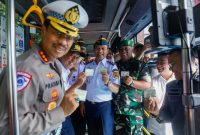 Gubernur Jawa Tengah Ahmad Luthfi meluncurkan modernisasi pembayaran Trans Jateng dengan menambah dan meningkatkan kualitas kanal pembayaran.