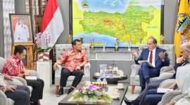 Duta Besar Prancis untuk Indonesia, Fabien Penone saat bertemu Gubernur Jawa Tengah Ahmad Luthfi, di kantor Gubernur, Kota Semarang, Kamis 25 September 2025.